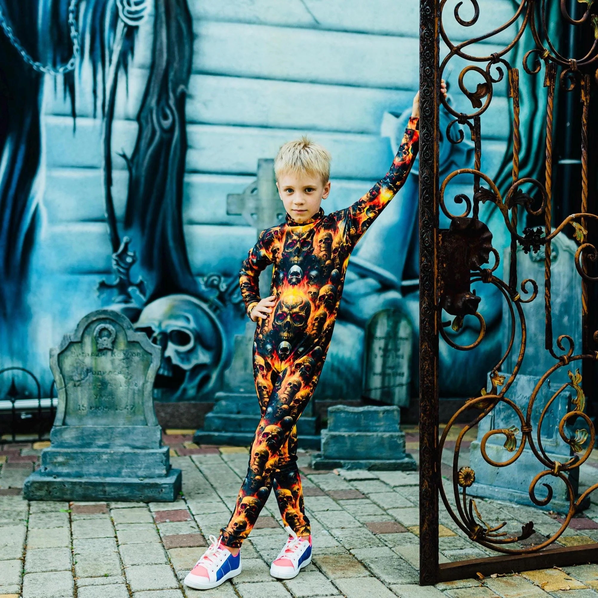 Skull Print Halloween Jumpsuit for Boys, Unique Fluorescent Kids Costume