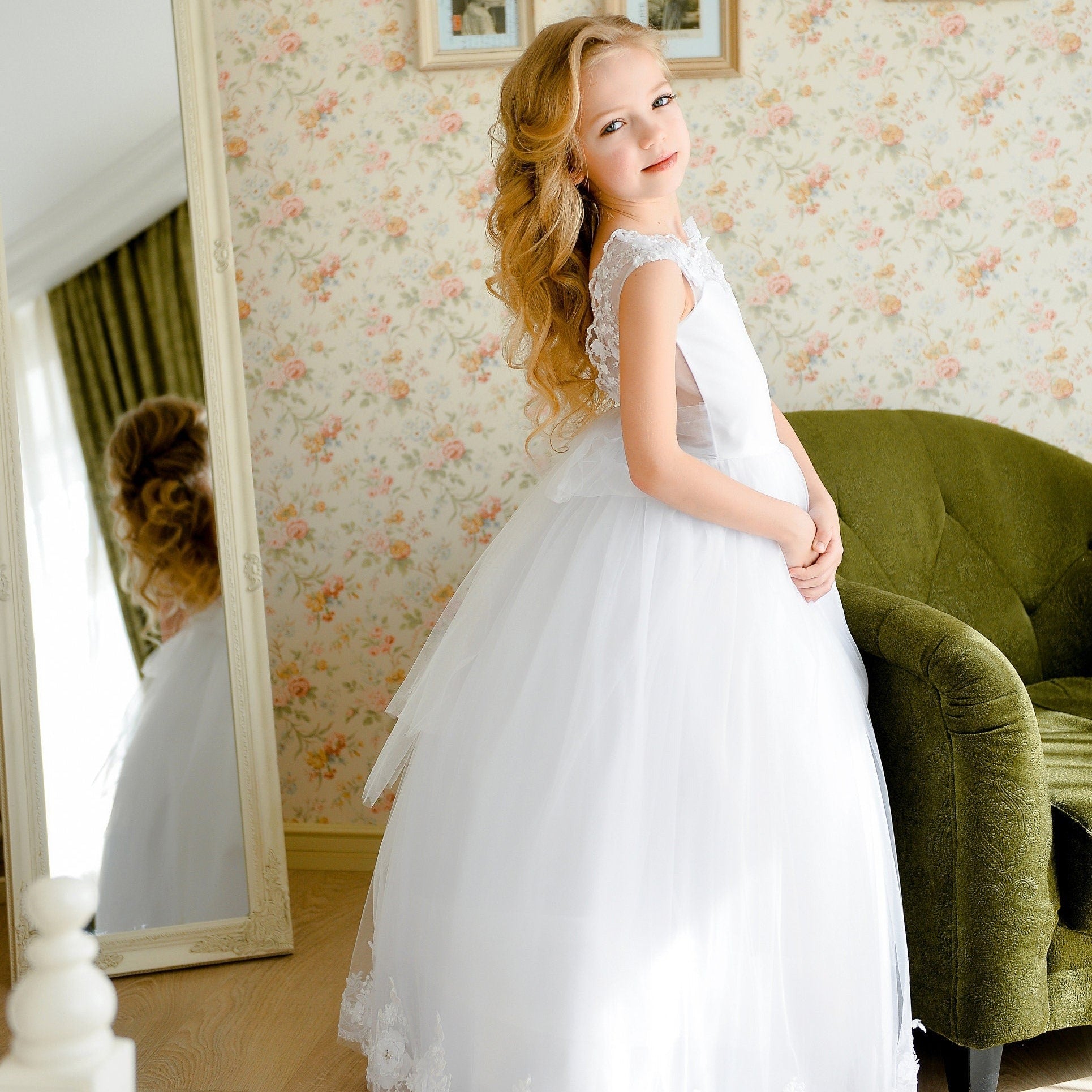 Flower Girl White Dress, Open Back Princess, Tutu Toddler Birthday Party